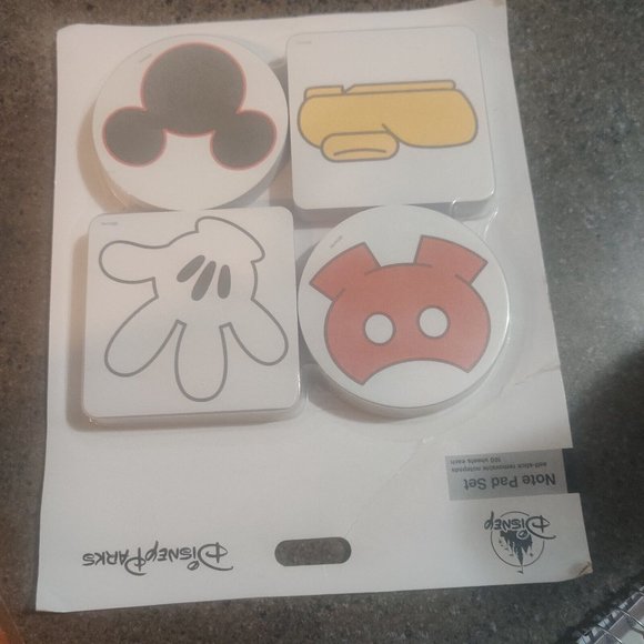 Disney Notepad Set Of 4 Self Stick Removable Notepads 100 Sheets Each Mickey... - Picture 2 of 5